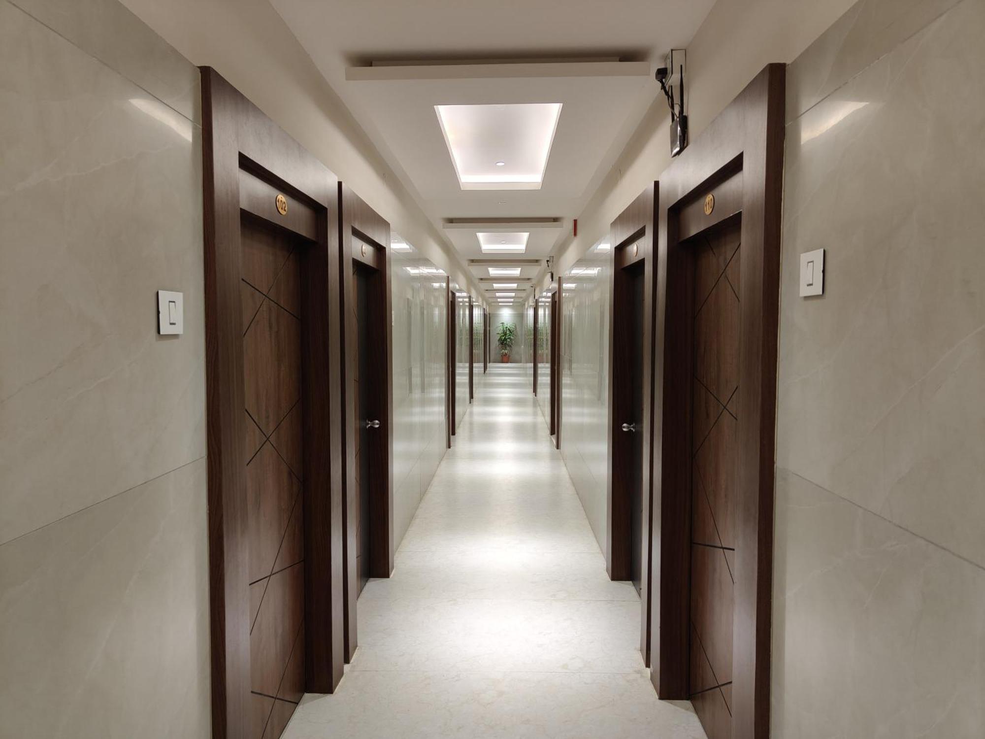 Hotel Picnic Velankanni Exterior photo